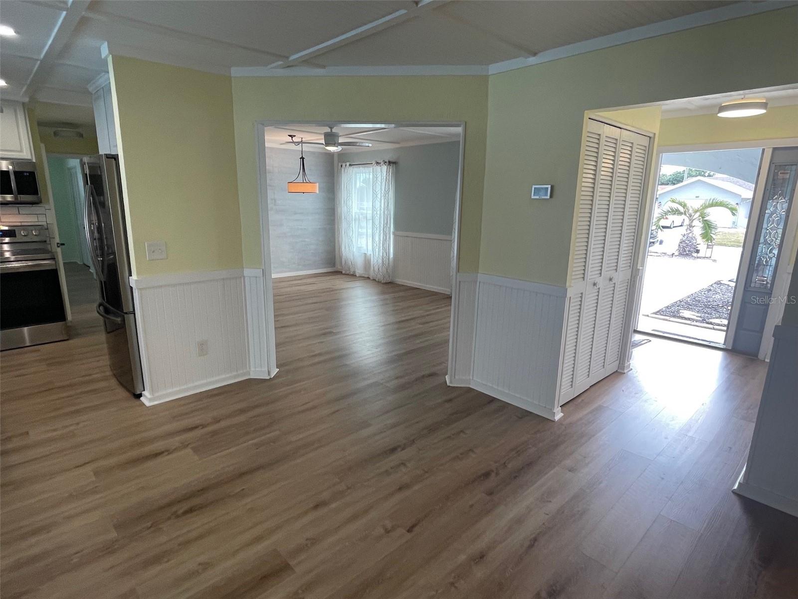 SPANISH PARK 1ST ADD - Residential Lease