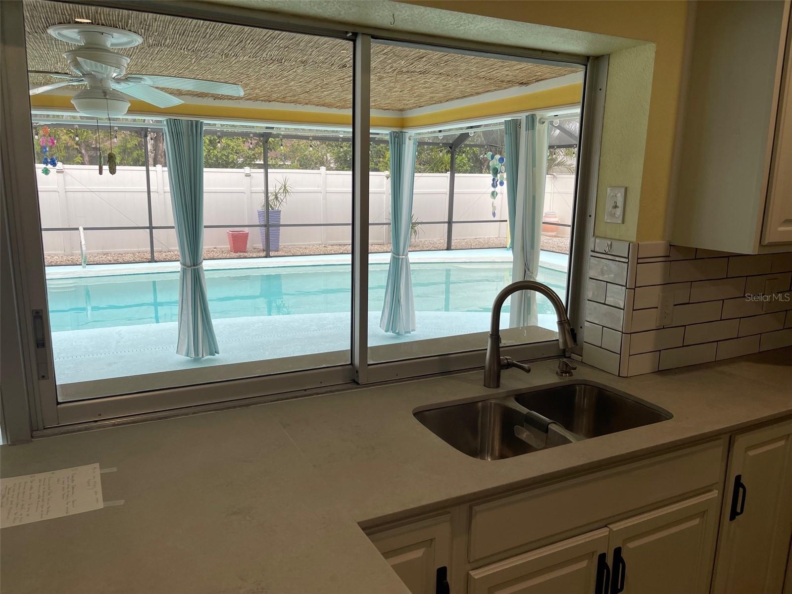 SPANISH PARK 1ST ADD - Residential Lease