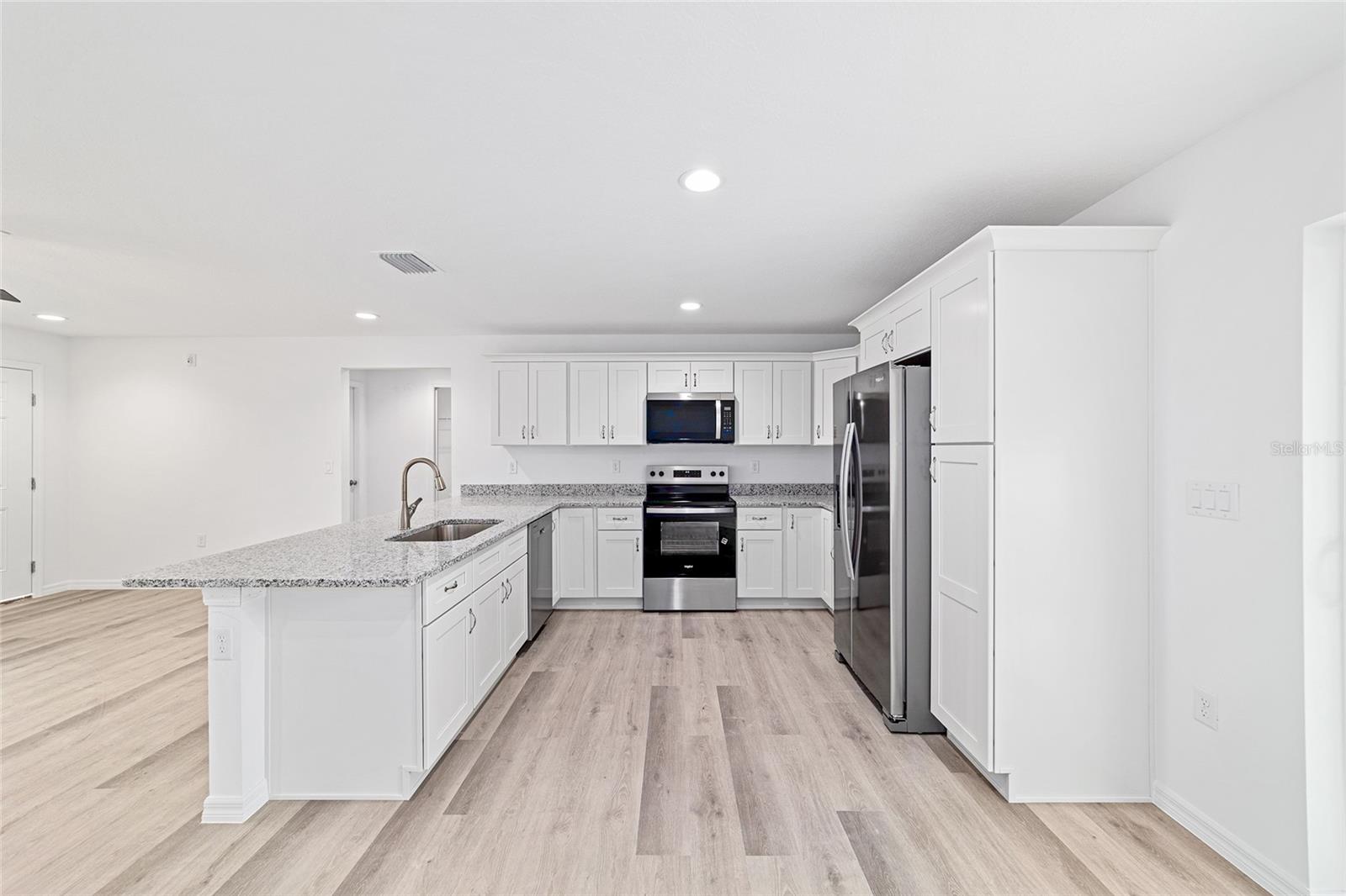 SILVER SPGS SHORES - Residential