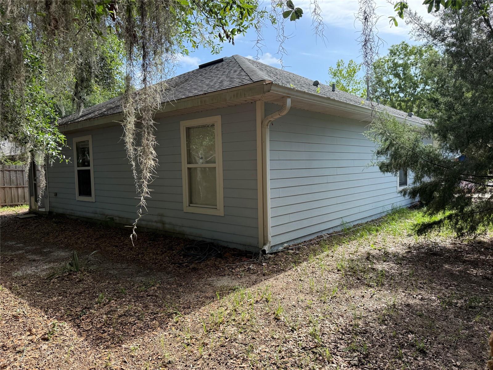 406 NE 45TH TERRACE
