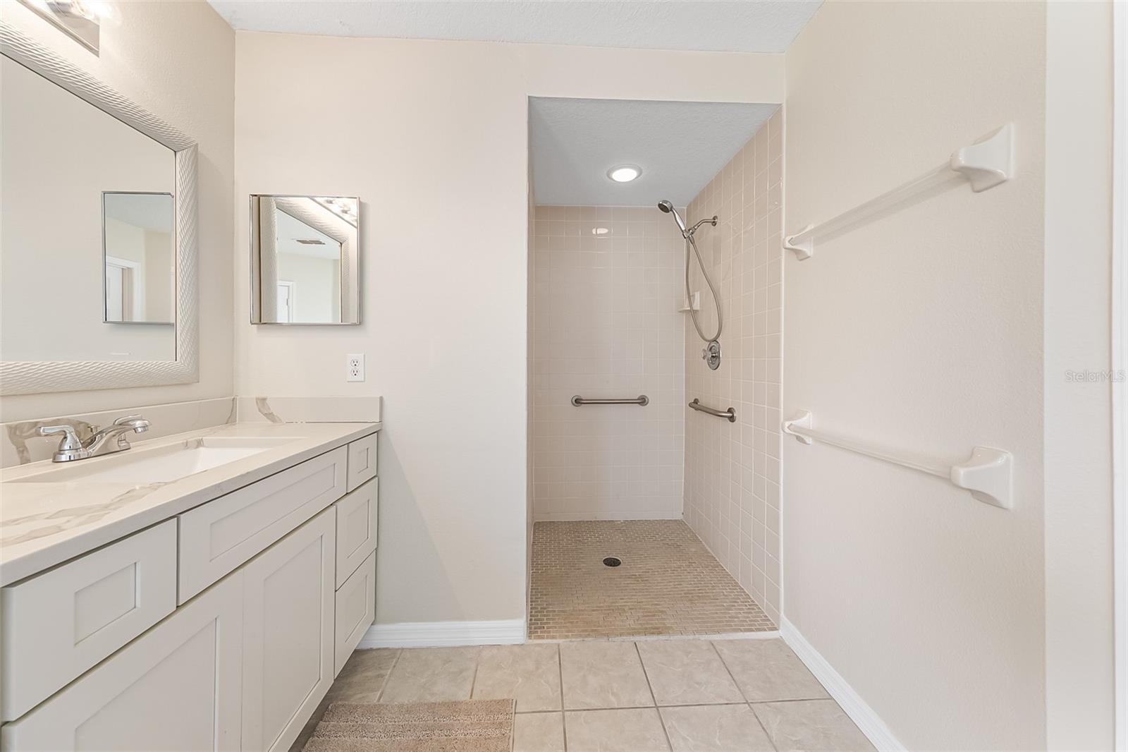 HIGHLANDS OF LAKE MARY - Residential