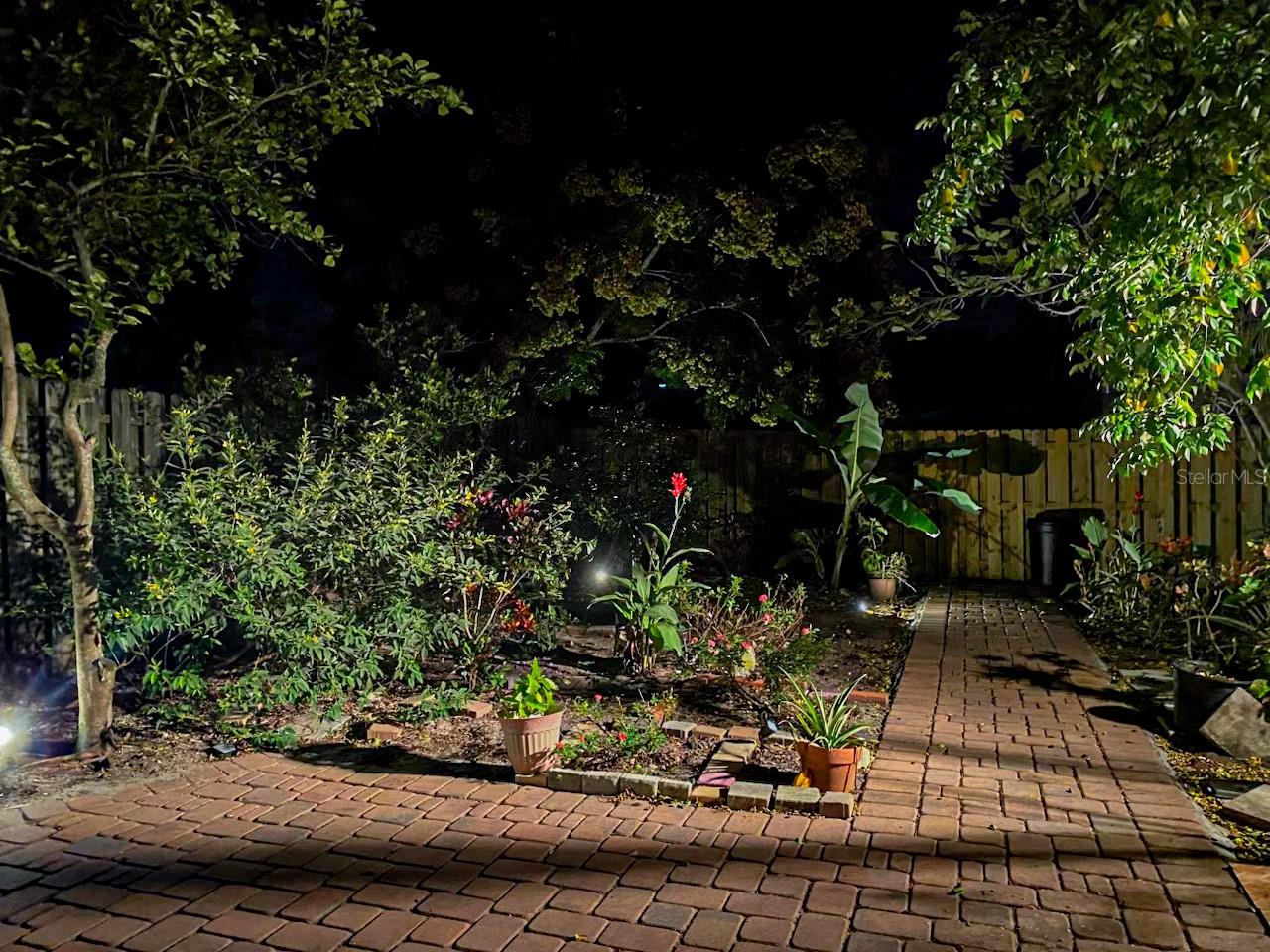 HIGHLANDS OF LAKE MARY - Residential