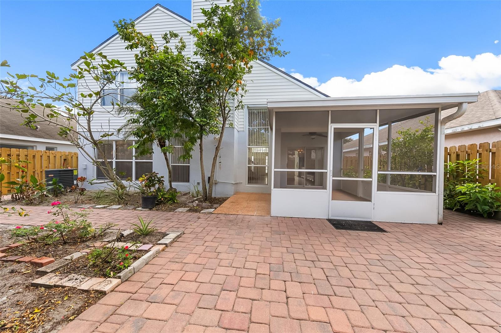 HIGHLANDS OF LAKE MARY - Residential