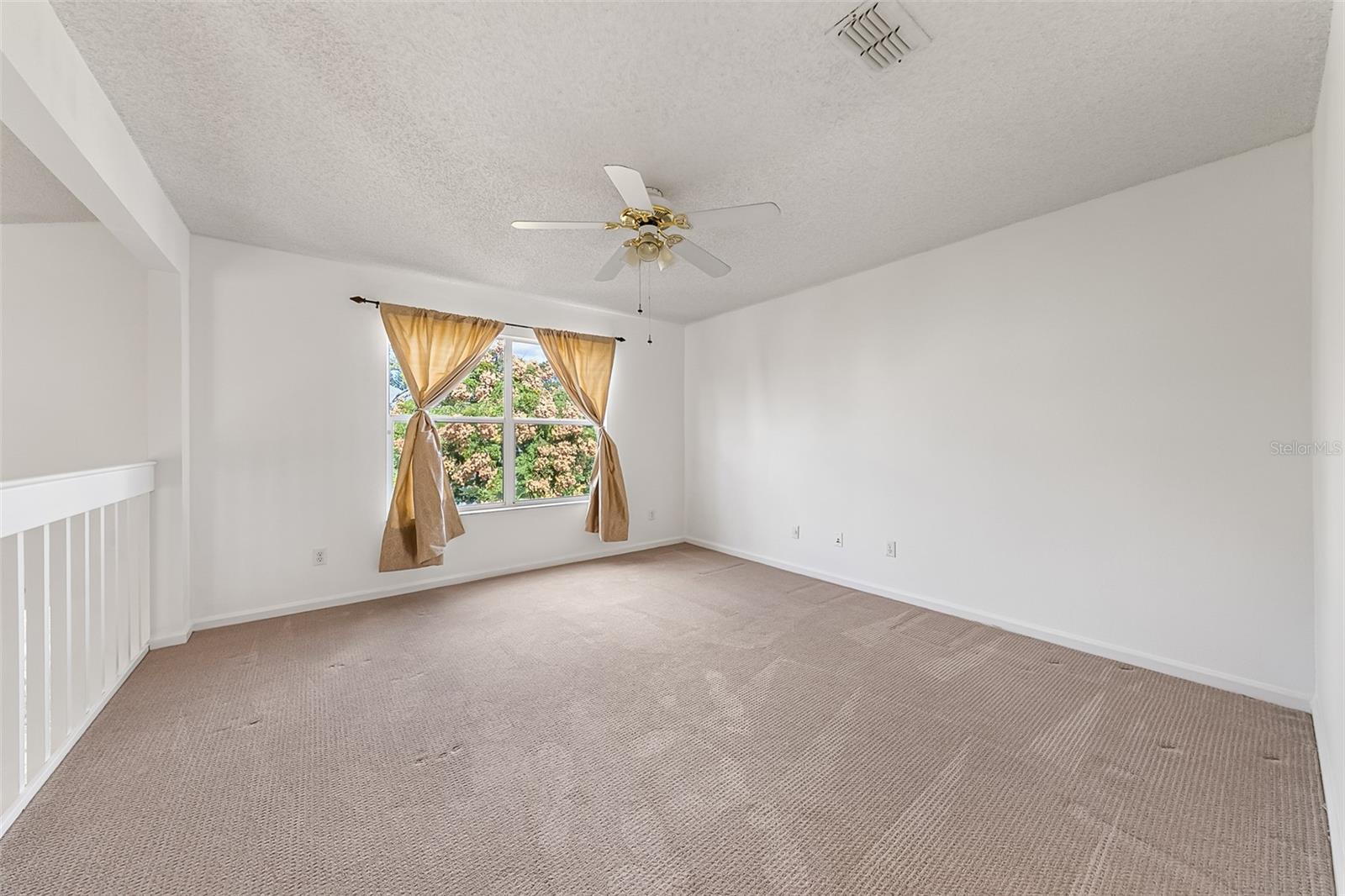 HIGHLANDS OF LAKE MARY - Residential