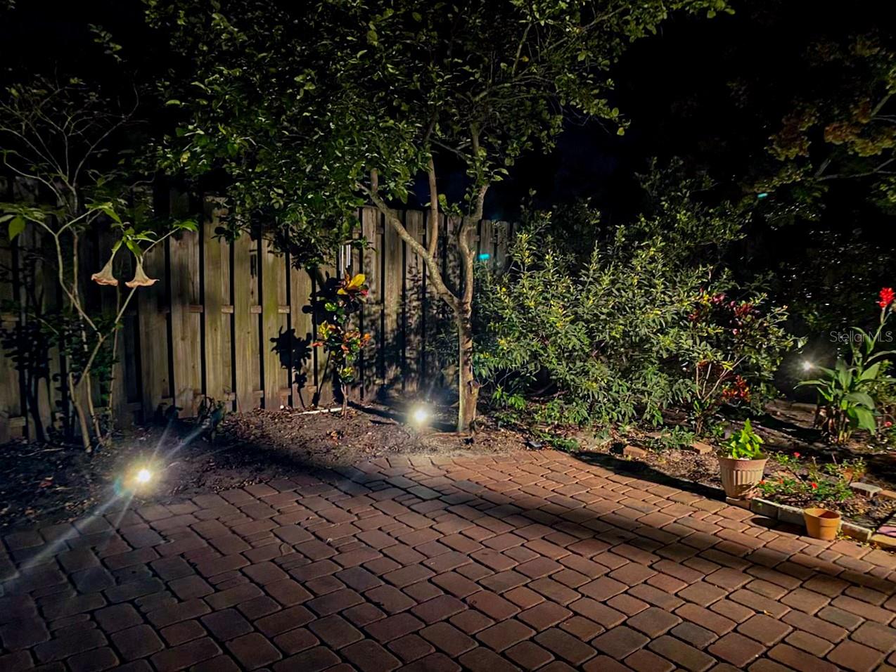 HIGHLANDS OF LAKE MARY - Residential