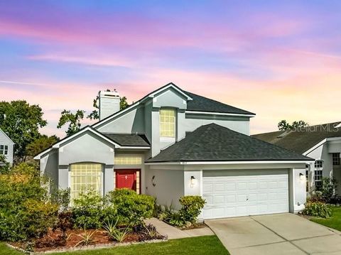 Photo of 817 Garden Glen Loop, Lake Mary, FL 32746 (MLS # O6357521)