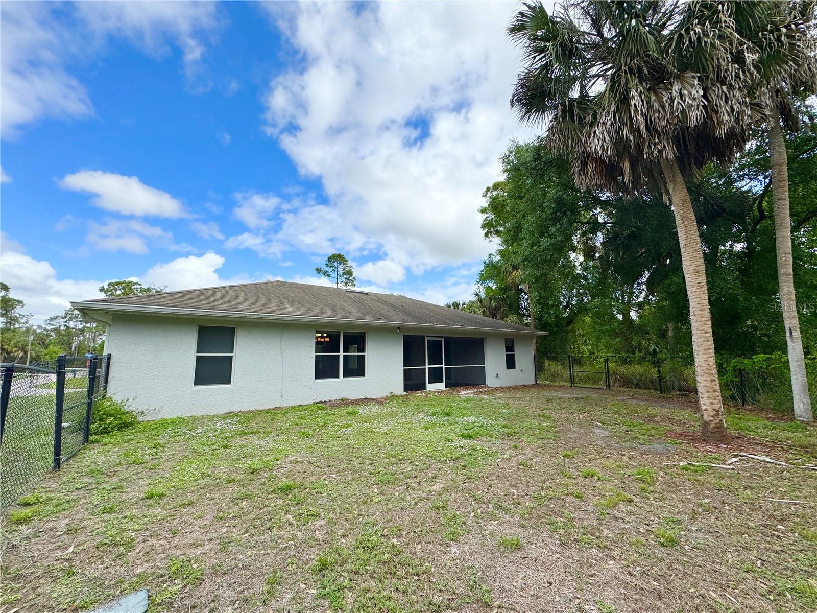 PORT CHARLOTTE SUB 25 - Residential