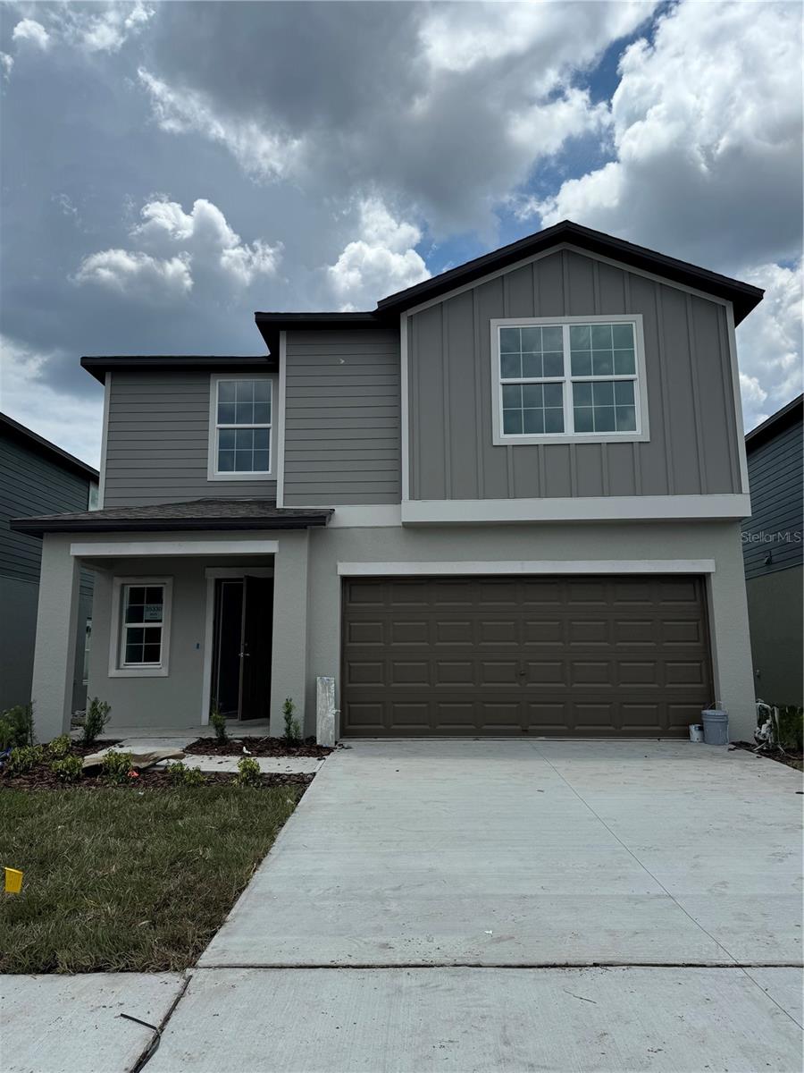 This home was listed by Lennar and features 2215 sq feeet of living space. 5 bedrooms and 2.5 bathrooms