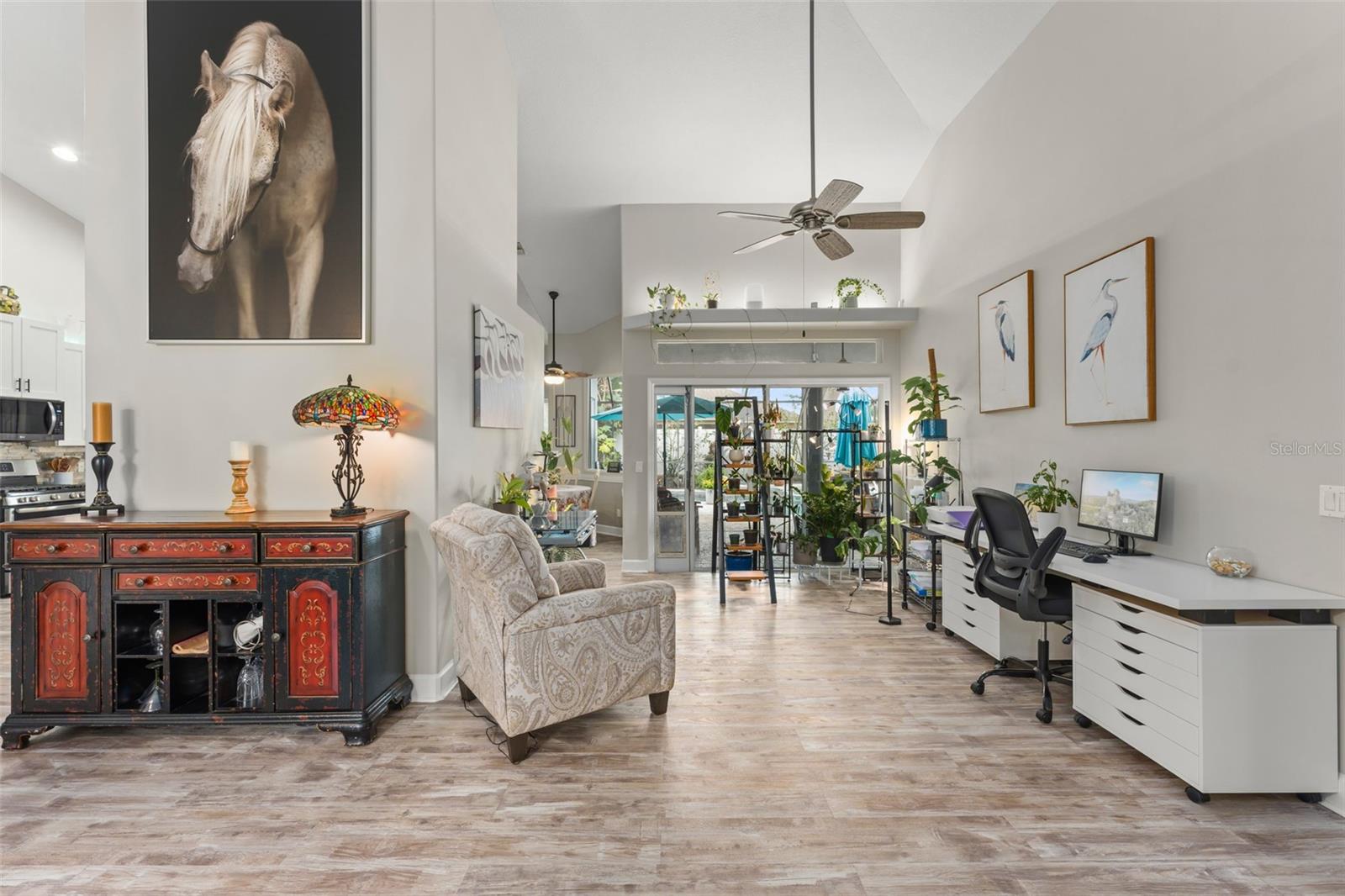 2566 CHRISTOPHER DRIVE