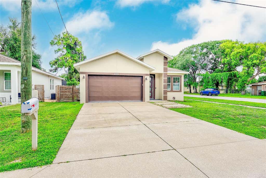 Photo of 4301 W Nassau Street, Tampa, FL 33607 (MLS # TB8527339)