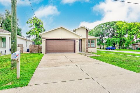 Photo of 4301 W Nassau Street, Tampa, FL 33607 (MLS # TB8527339)