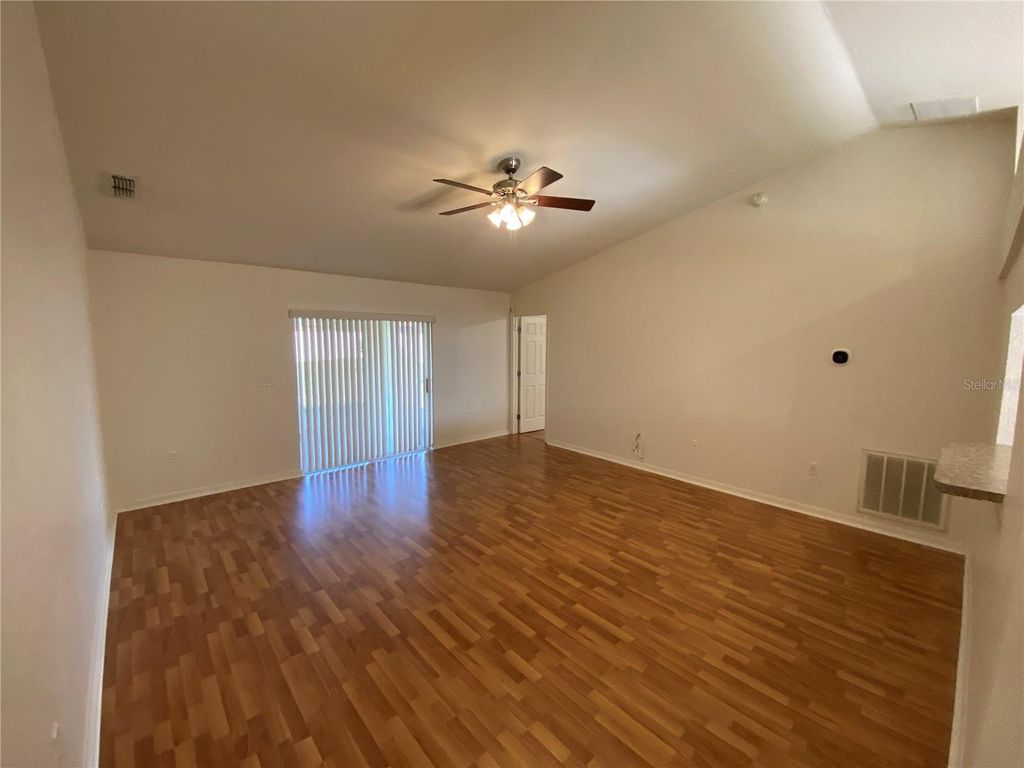 Photo of 5403 Great Egret Drive, Leesburg, FL 34748 (MLS # G5107654)