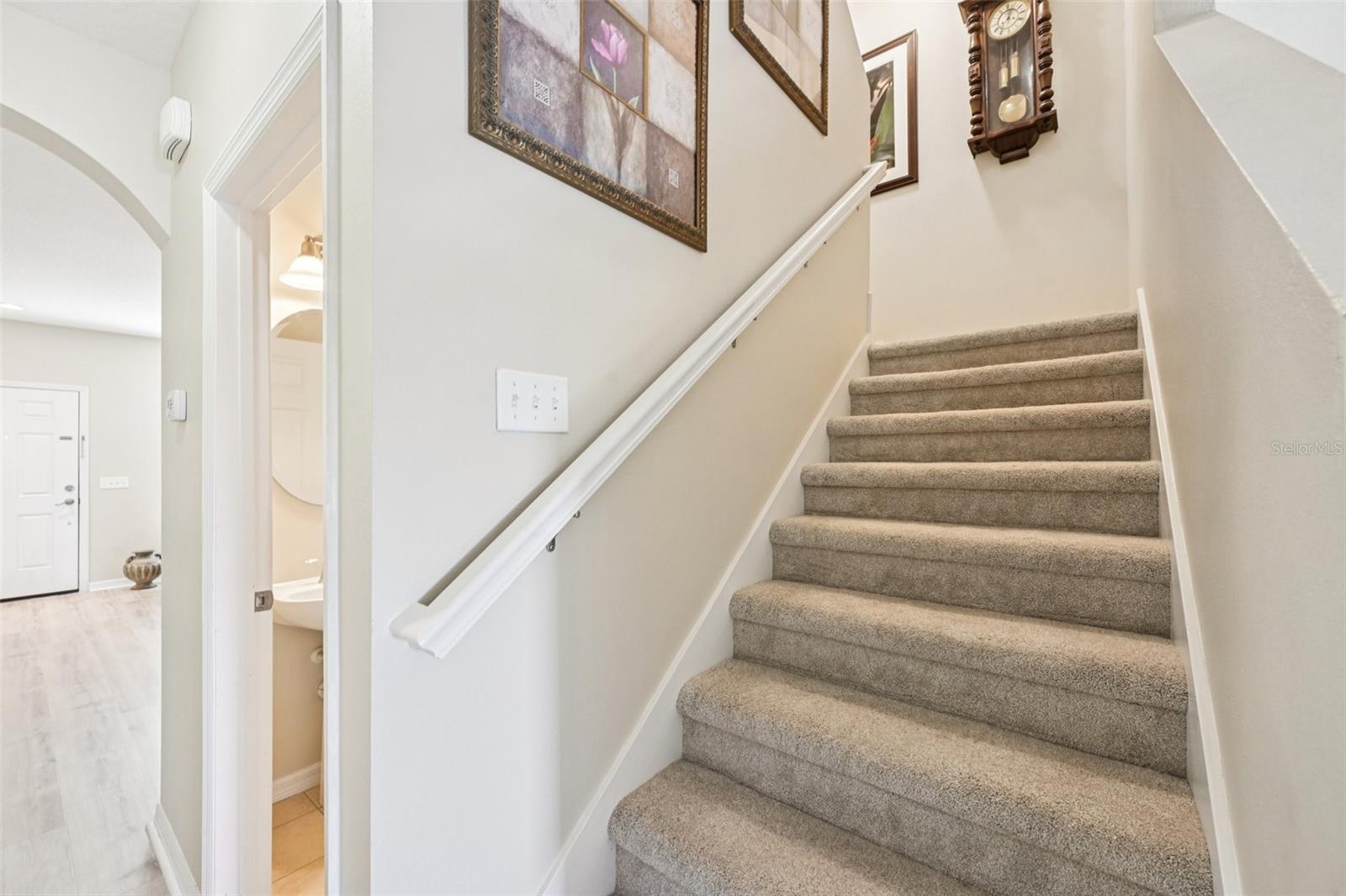 LAKESIDE VILLAGE TOWNHOME - Residential