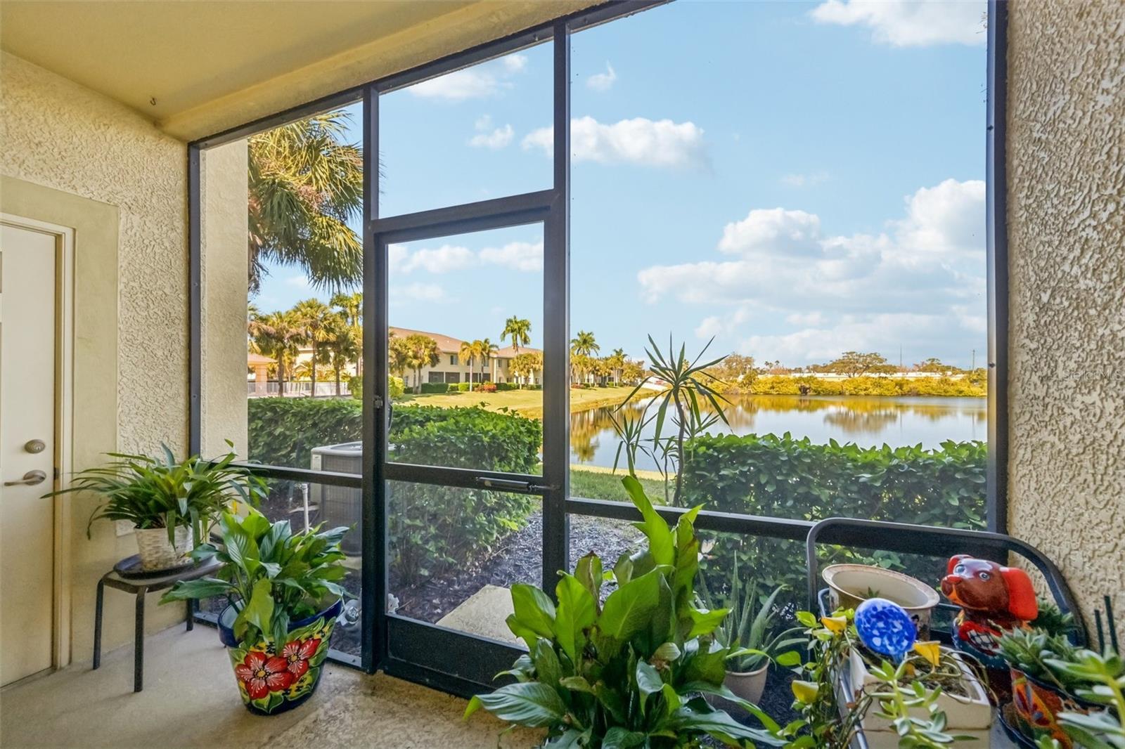 LAKESIDE VILLAGE TOWNHOME - Residential