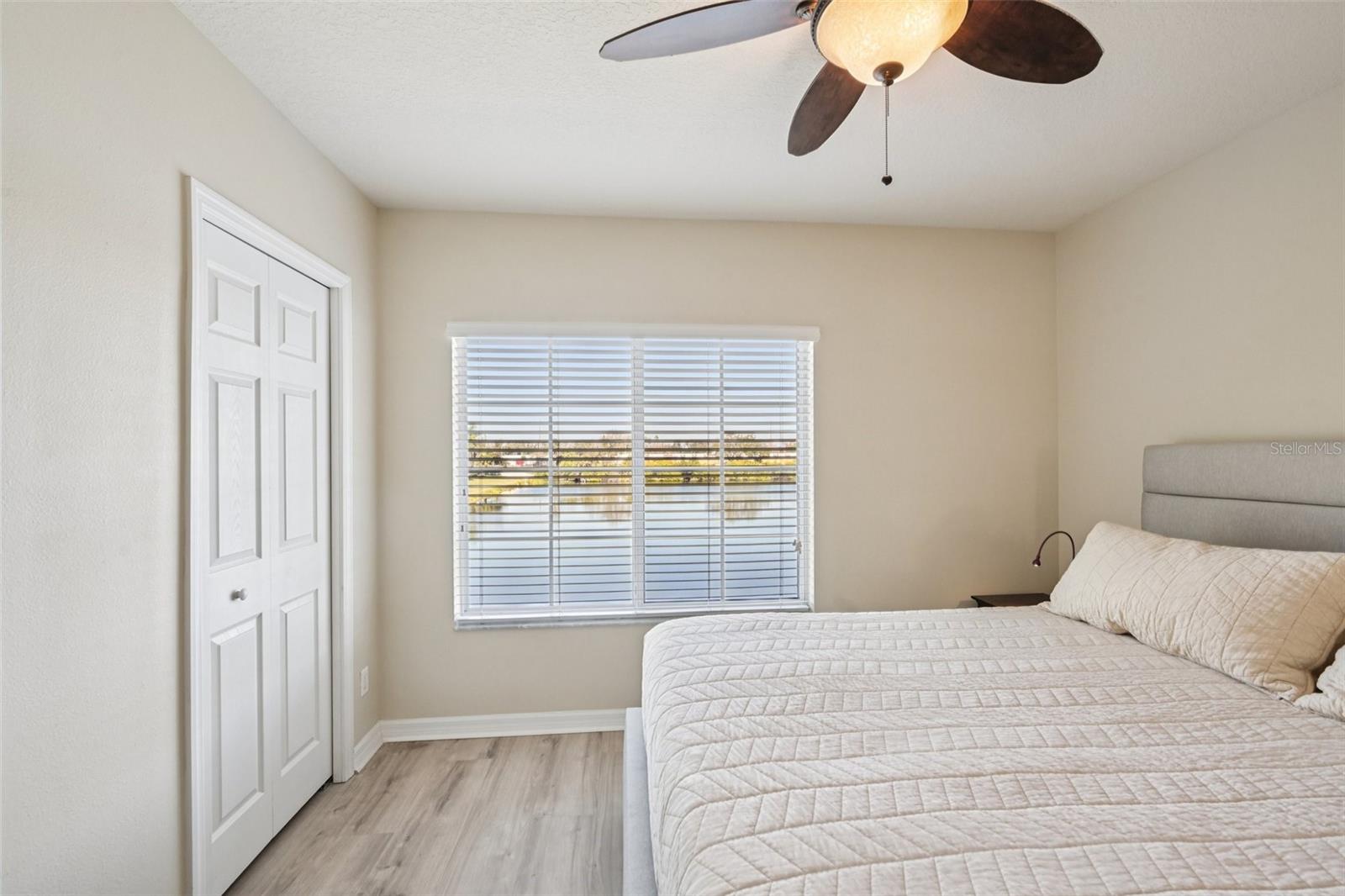 LAKESIDE VILLAGE TOWNHOME - Residential