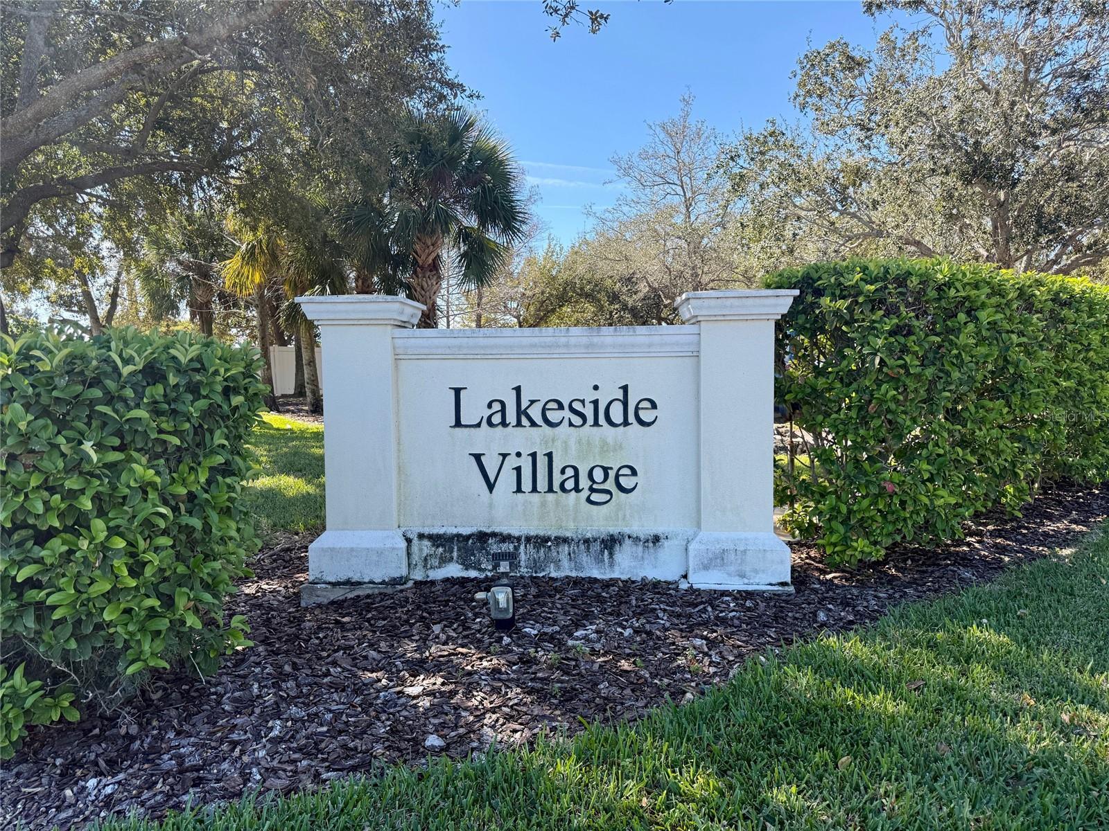 LAKESIDE VILLAGE TOWNHOME - Residential
