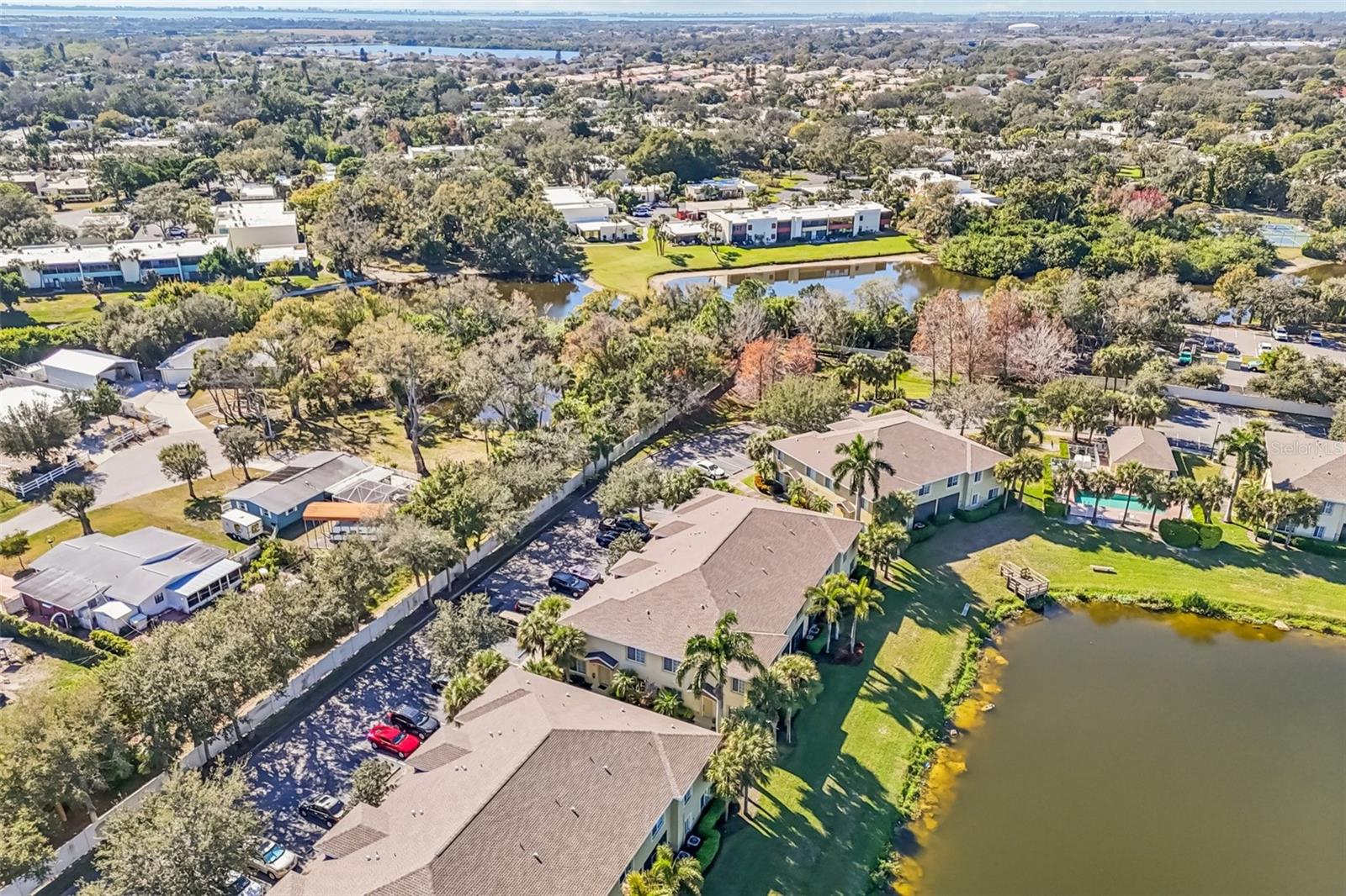 LAKESIDE VILLAGE TOWNHOME - Residential