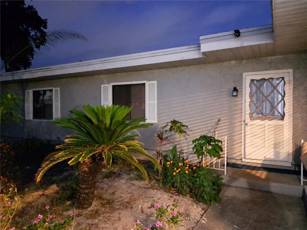 Photo of 2814 N Maryland Avenue, Plant City, FL 33563 (MLS # TB8479253)