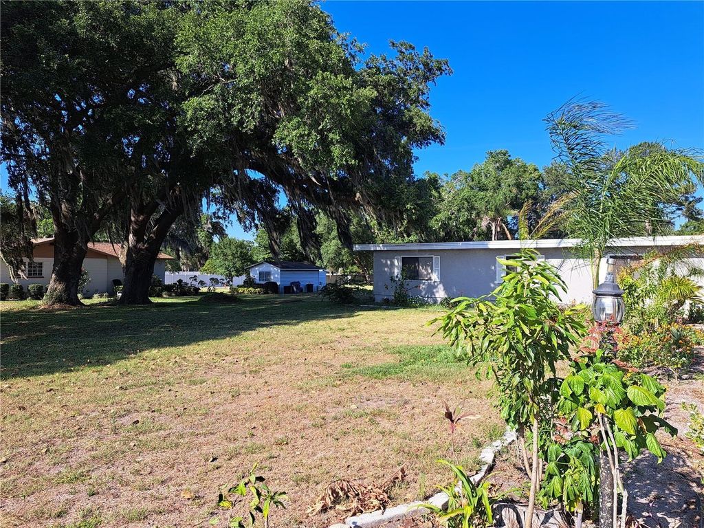 Photo of 2814 N Maryland Avenue, Plant City, FL 33563 (MLS # TB8479253)
