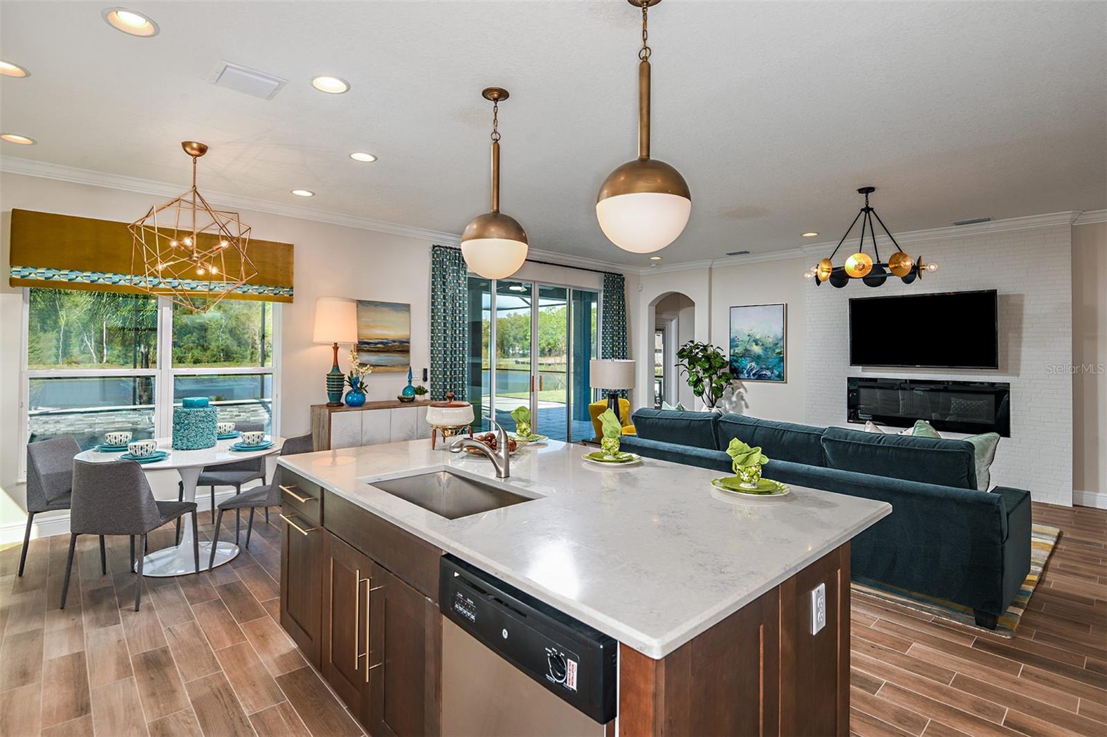 SUNSET ESTATES - Residential