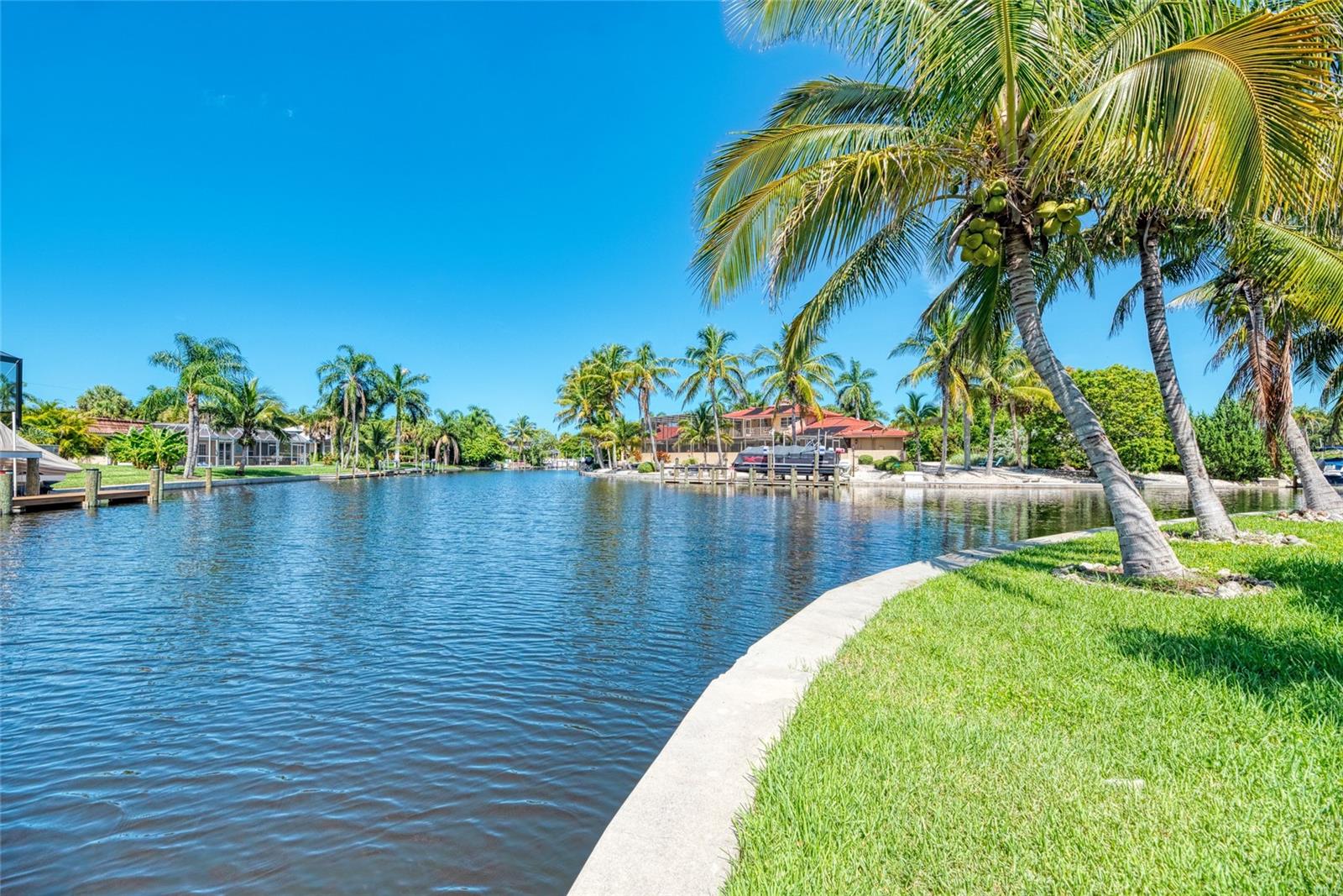 SIESTA ISLES - Residential Lease
