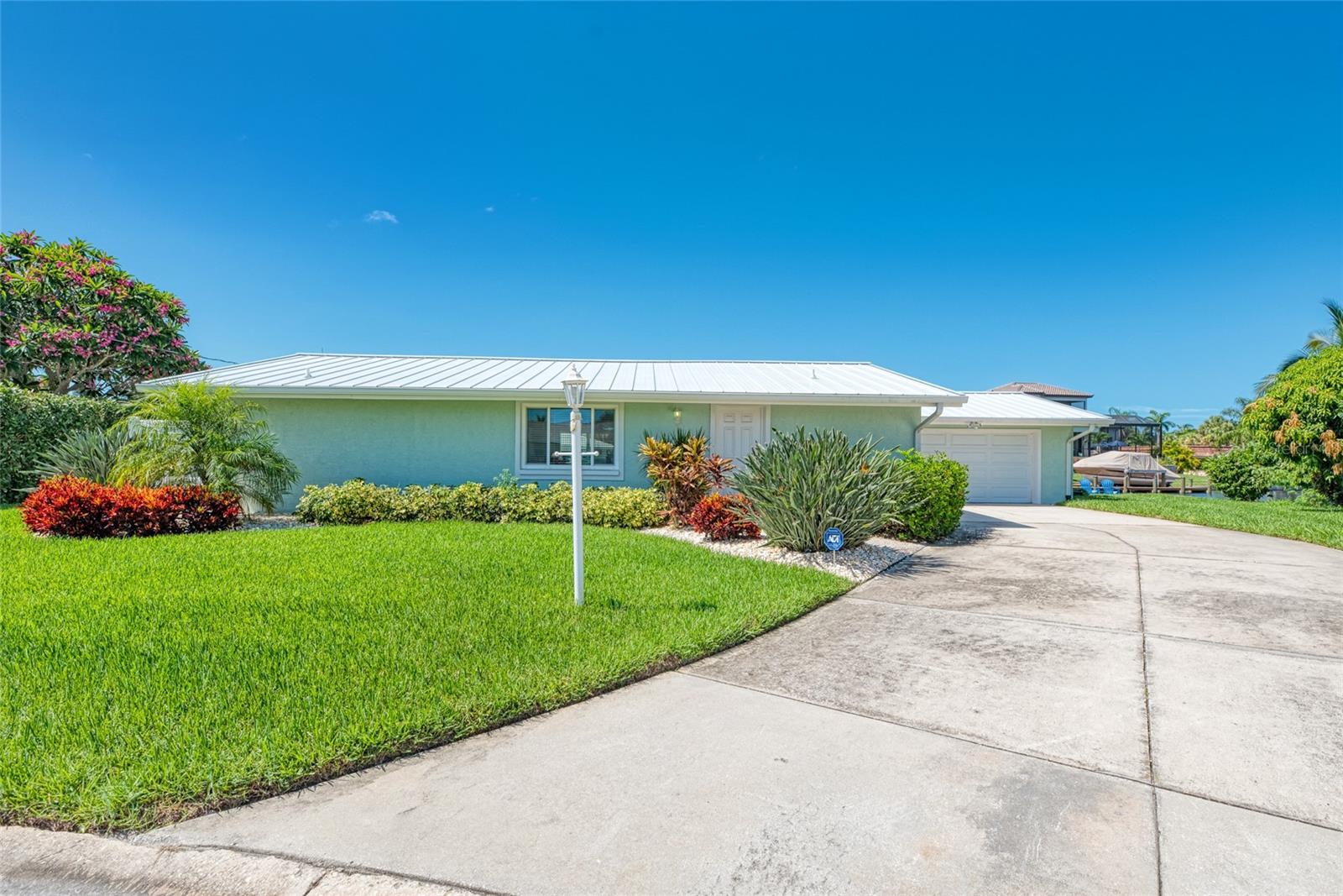 SIESTA ISLES - Residential Lease
