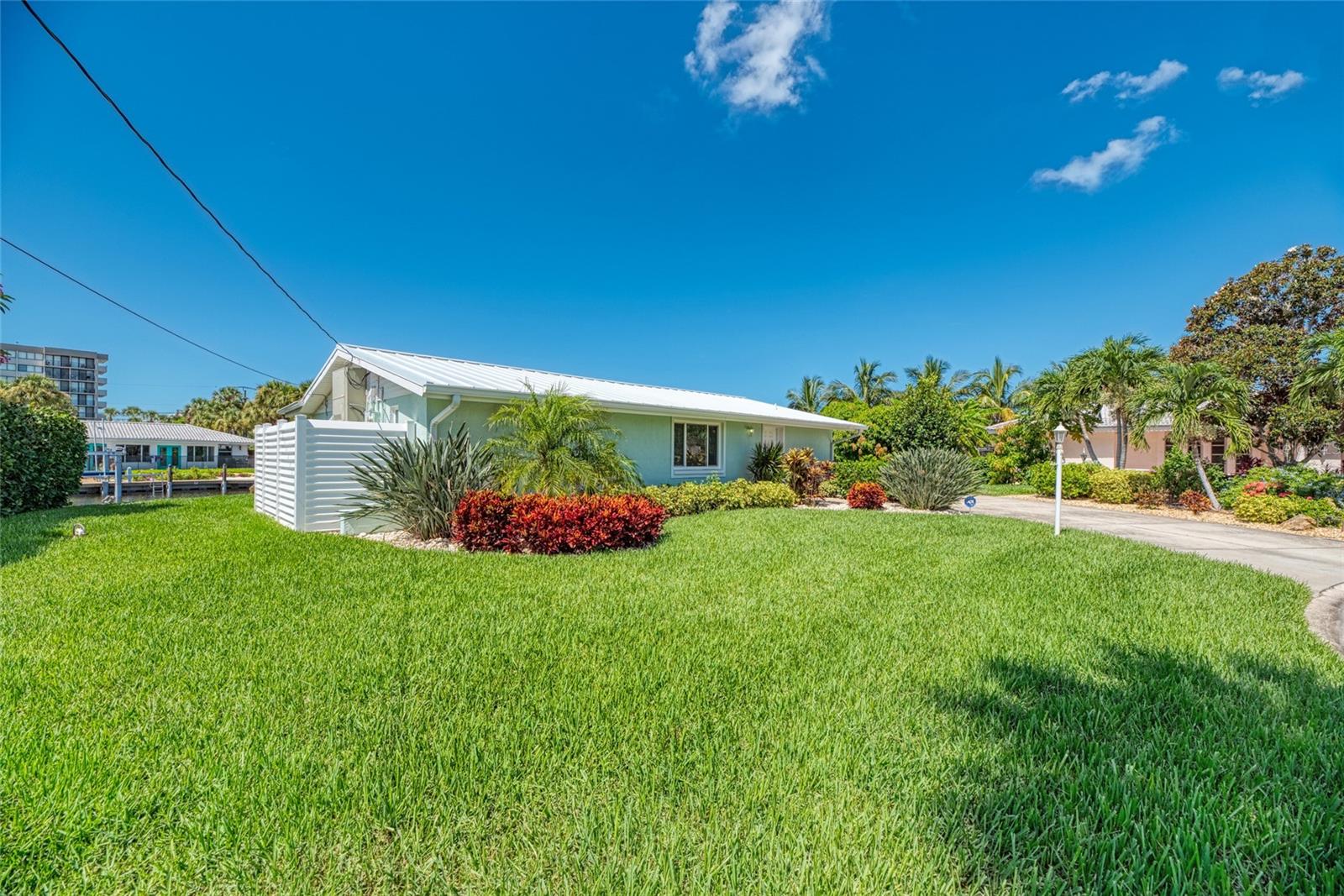 SIESTA ISLES - Residential Lease