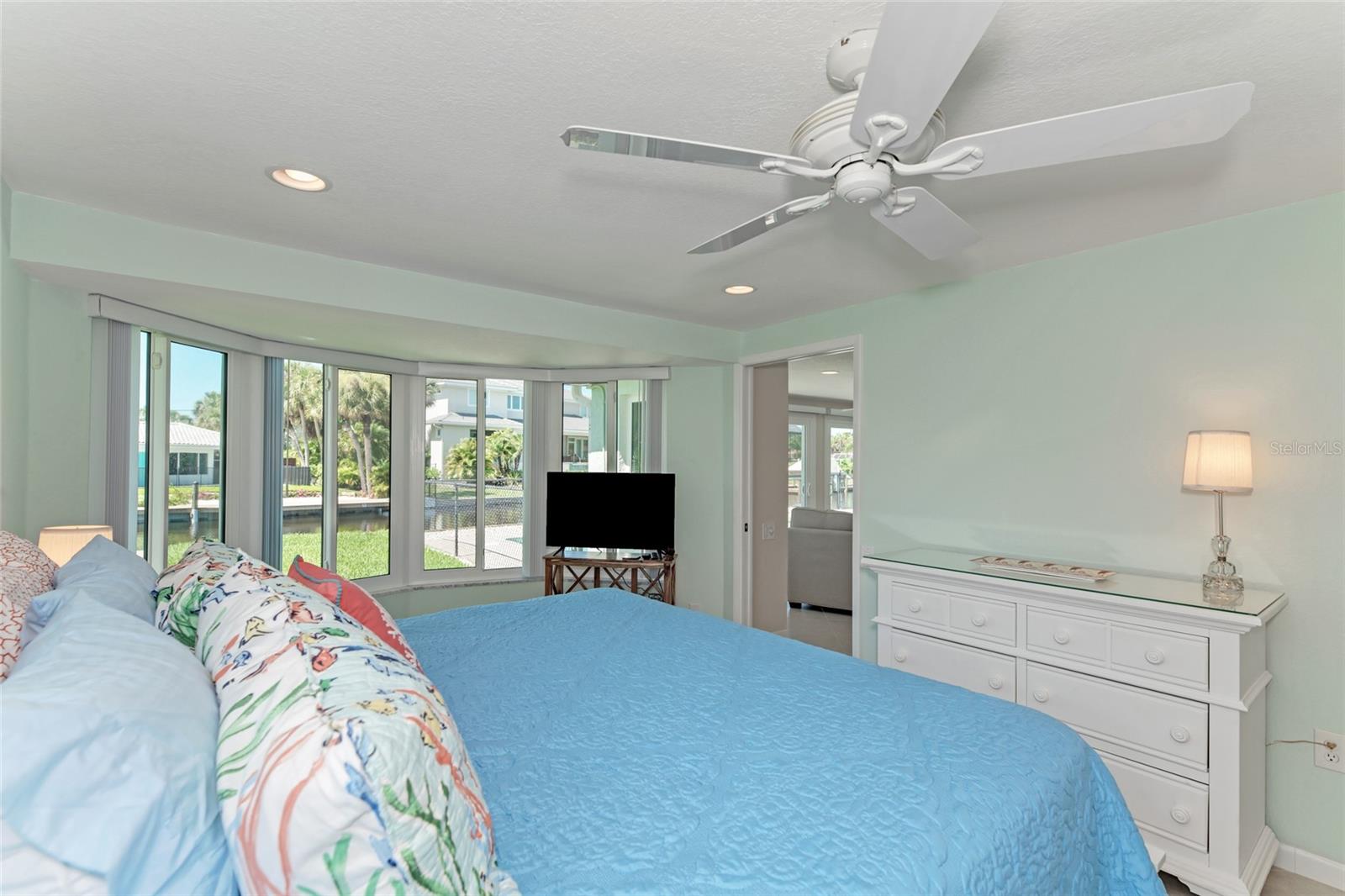 SIESTA ISLES - Residential Lease