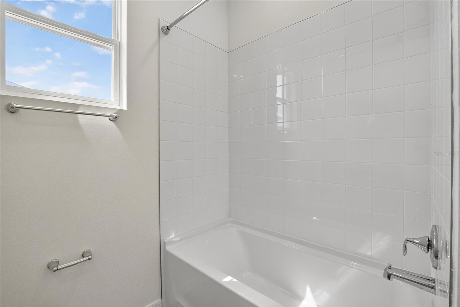 VARREA PH 2B - Residential Lease