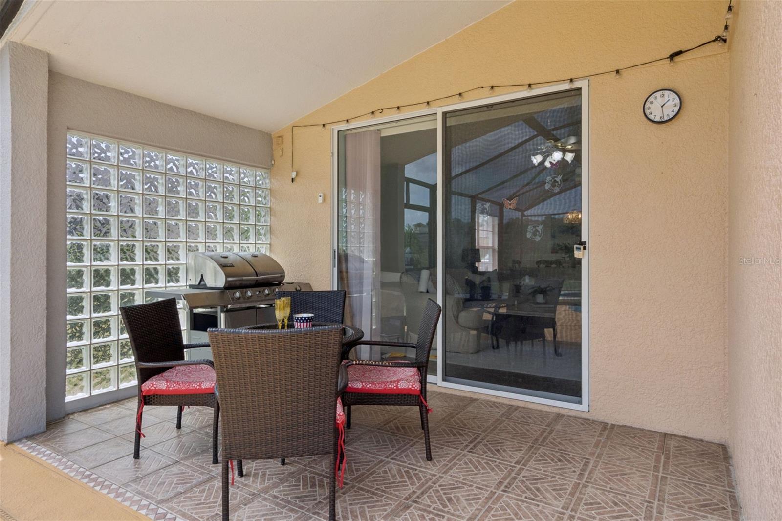 ROLLING HILLS ESTATES UNIT 1 AT FORMOSA GARDENS - Residential