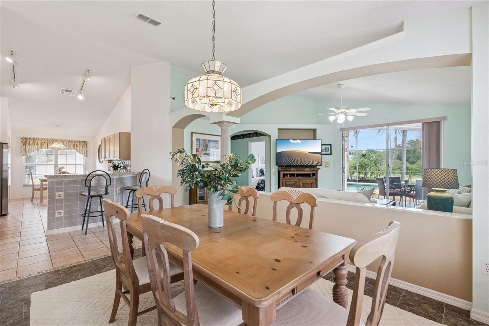 ROLLING HILLS ESTATES UNIT 1 AT FORMOSA GARDENS - Residential