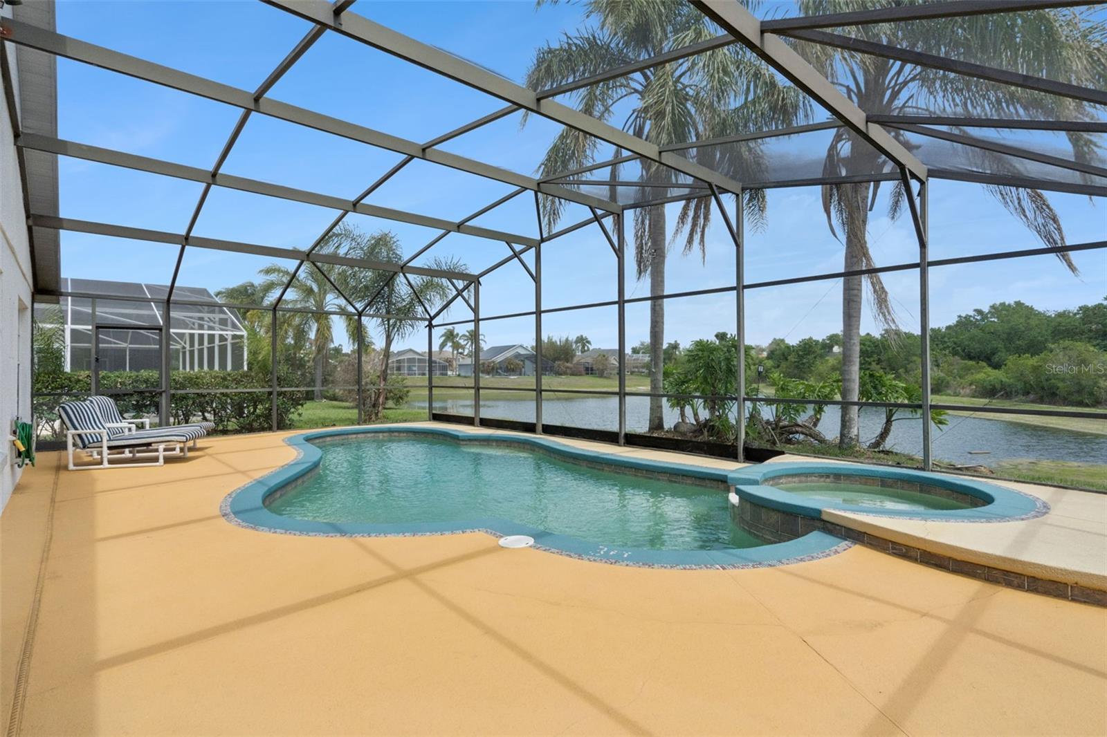 ROLLING HILLS ESTATES UNIT 1 AT FORMOSA GARDENS - Residential