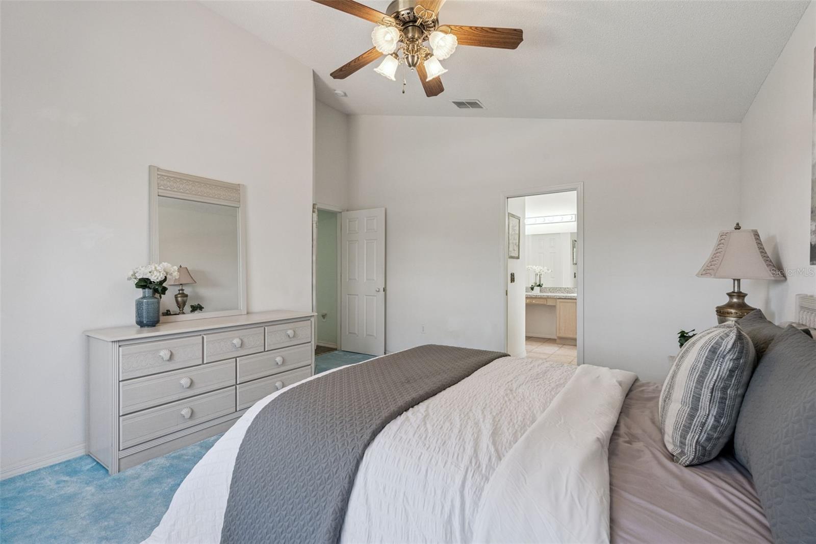 ROLLING HILLS ESTATES UNIT 1 AT FORMOSA GARDENS - Residential