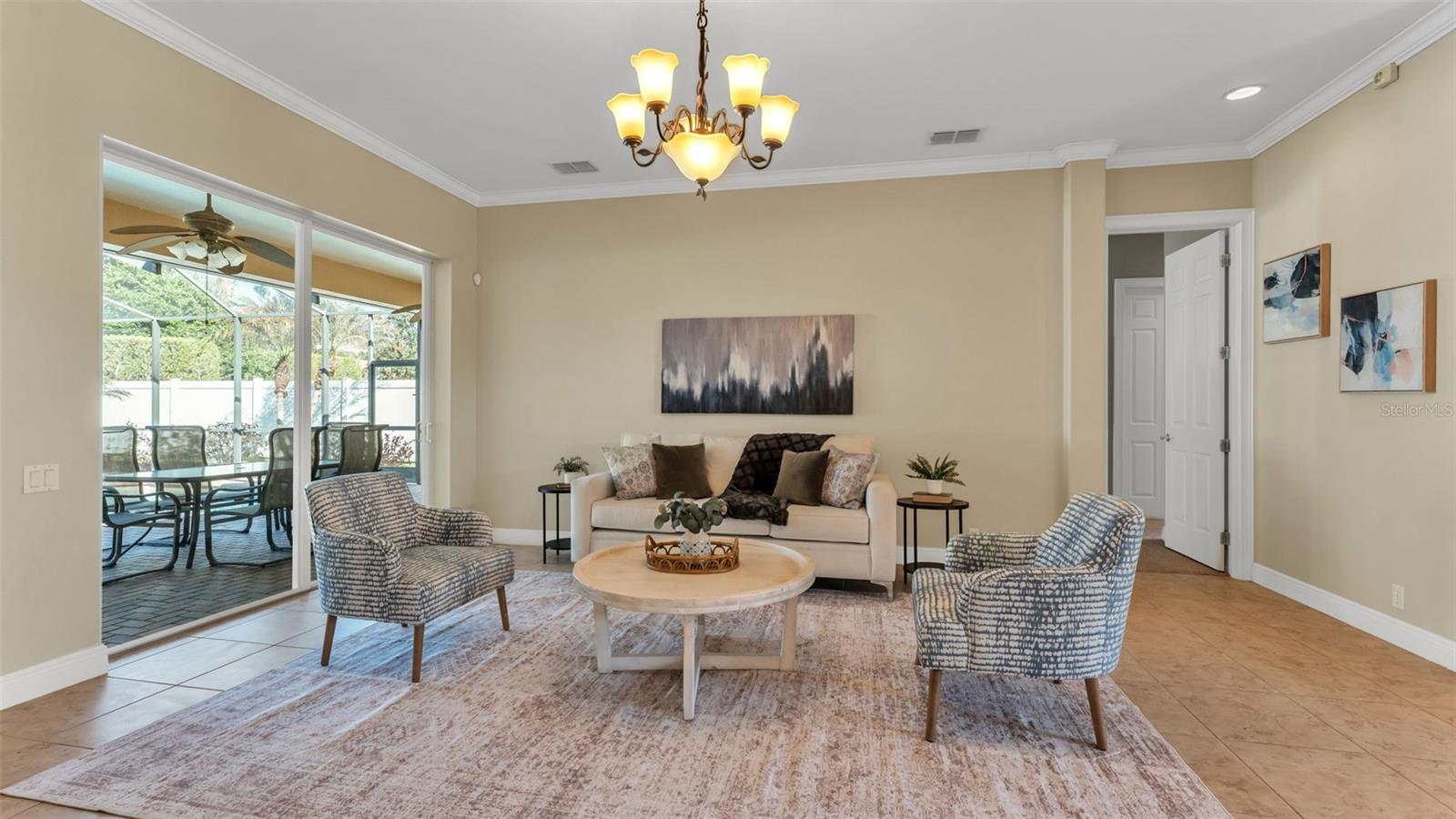 SUMMERGLEN - Residential