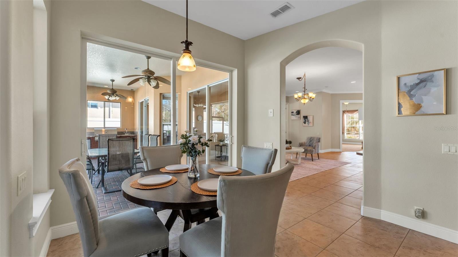 SUMMERGLEN - Residential