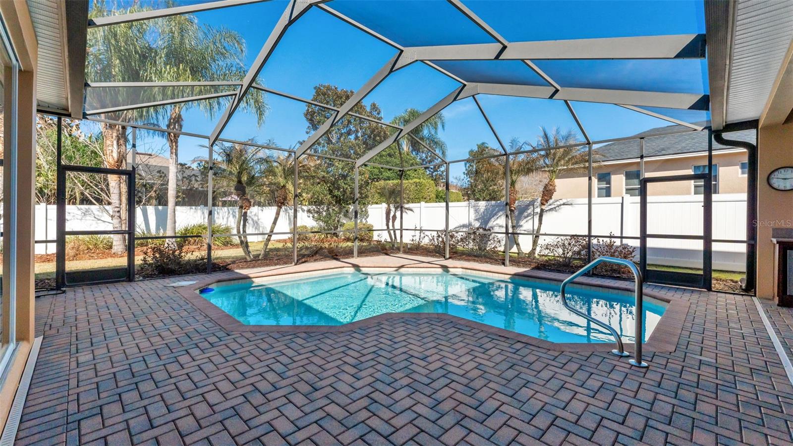 SUMMERGLEN - Residential