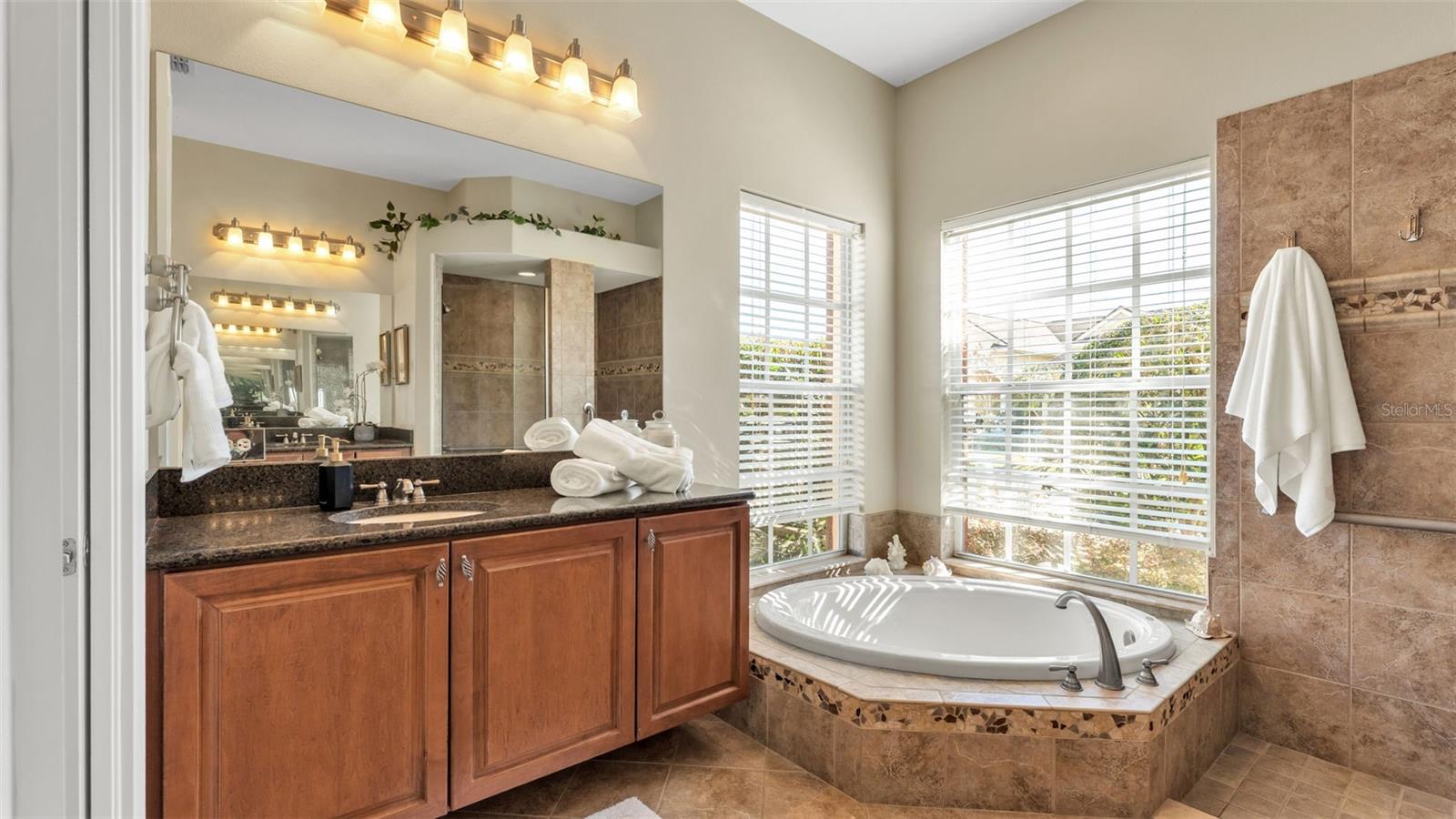 SUMMERGLEN - Residential