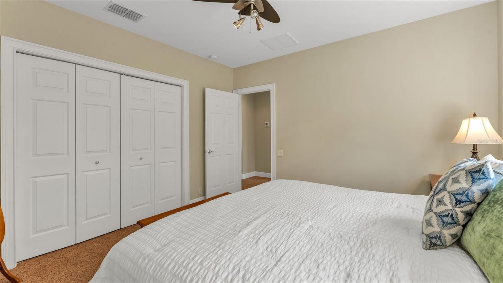 SUMMERGLEN - Residential