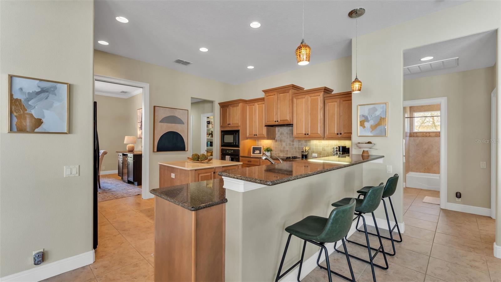 SUMMERGLEN - Residential