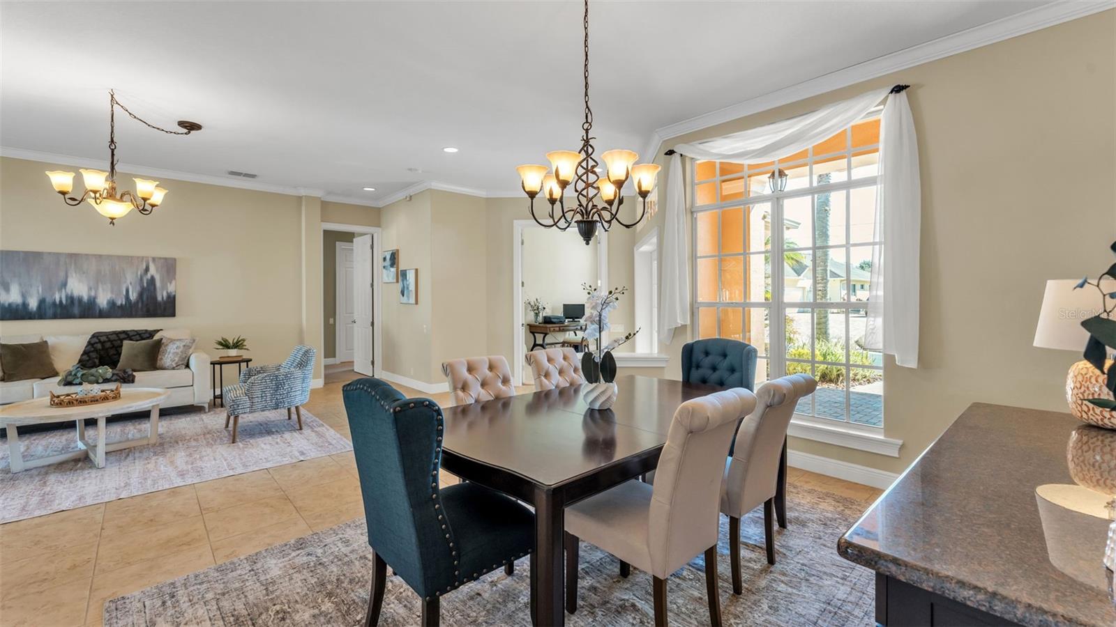 SUMMERGLEN - Residential