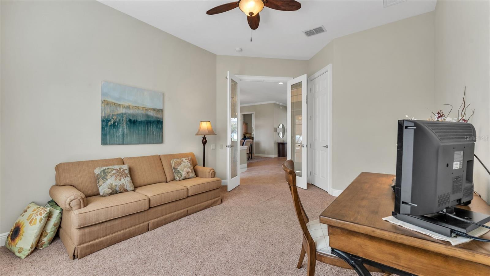 SUMMERGLEN - Residential