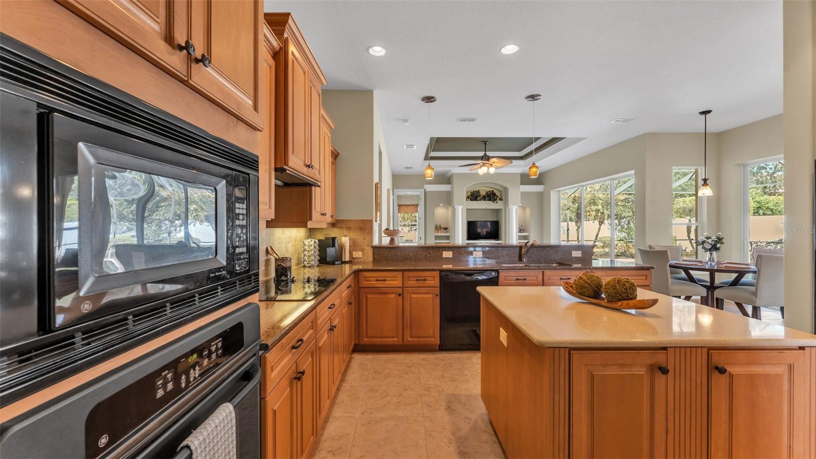 SUMMERGLEN - Residential