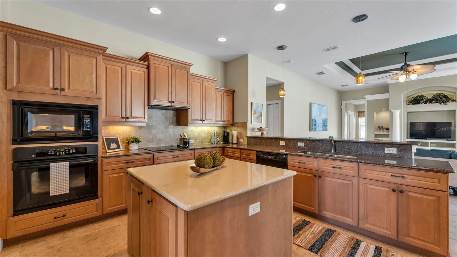 SUMMERGLEN - Residential