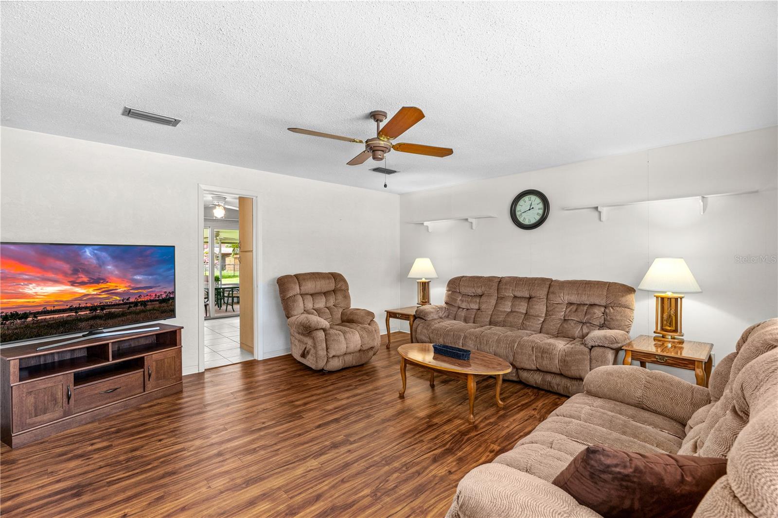 2824 QUEEN PALM DRIVE