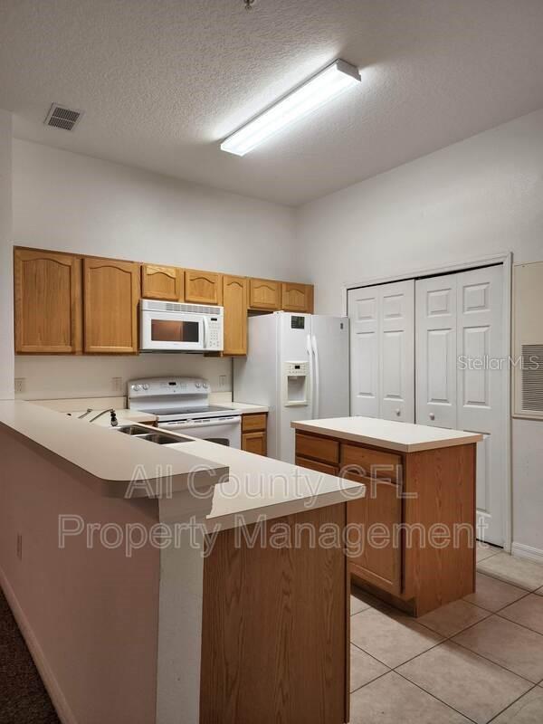970 N SPRING GARDEN AVENUE 323