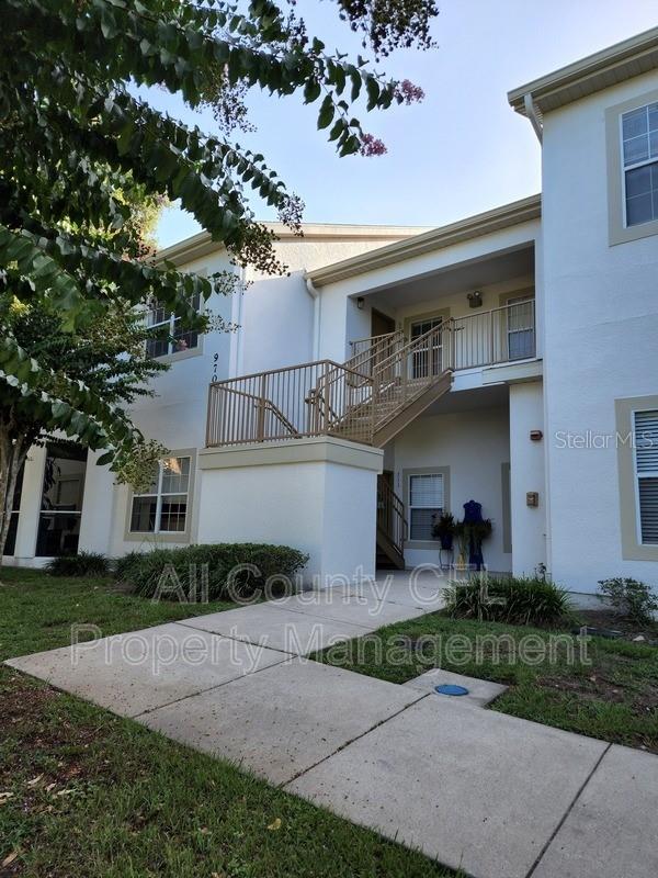 $175,000 | 2 Bed | 2 Bath | 2nd Floor (Top Floor) Condo – Minutes to Downtown DeLand & Stetson University!
Welcome to Oak Ridge Condos – Phase 2, where convenience meets low-maintenance living! This spacious 2-bedroom, 2-bathroom top-floor unit offers a functional layout and great natural light. Enjoy the peace of no upstairs neighbors and the benefit of a location just minutes to AdventHealth DeLand, Stetson University, and historic Downtown DeLand.
HOA includes: water, sewer, trash, exterior maintenance, building insurance, cable TV, and more – making it ideal for homeowners or investors looking for a hassle-free property.
Currently tenant-occupied through August 31, 2025 – perfect for those seeking rental income from day one or to plan an owner-occupied move-in. 24-hour notice required for showings until vacant.
Seller is open to assisting with Buyer’s closing costs with an agreeable offer. Being sold AS IS.
Highlights:
2nd floor unit – no one above you
Open living/dining layout
Low-maintenance living with extensive HOA coverage
Convenient to hospitals, shopping, dining, and major roads
Don’t miss this opportunity – call today to schedule your showing!