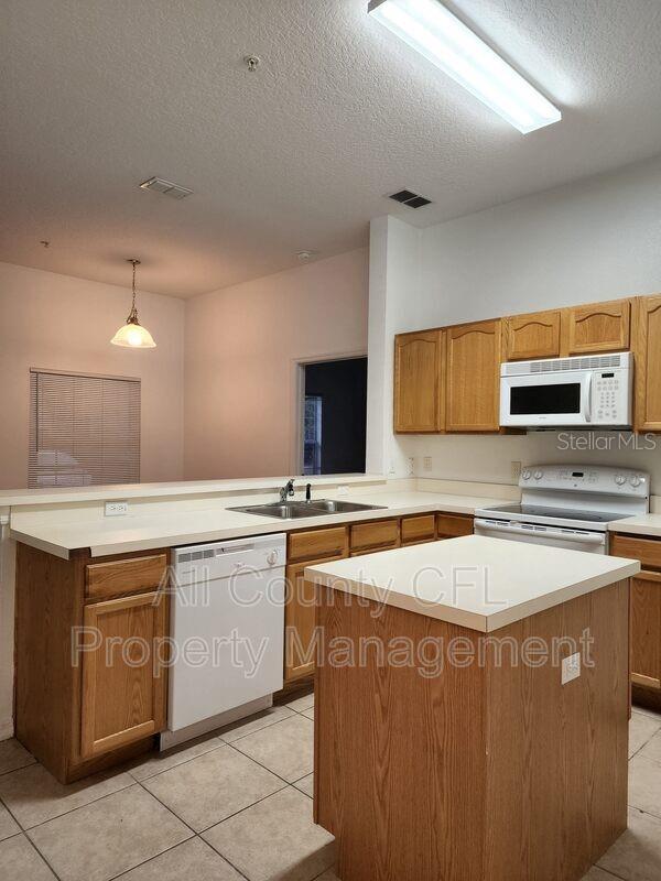 970 N SPRING GARDEN AVENUE 323