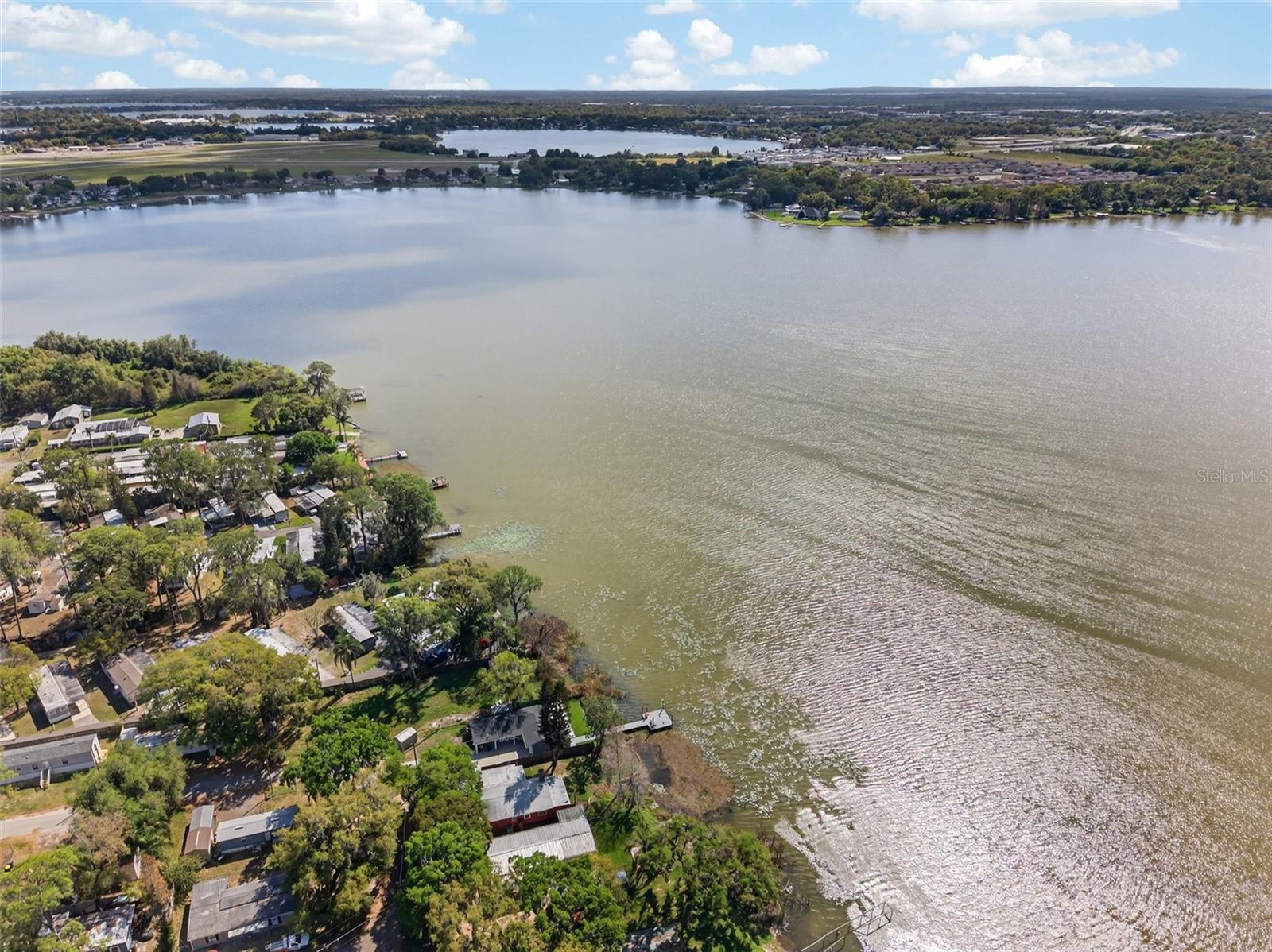 LAKE MARIANA SHORES - Residential