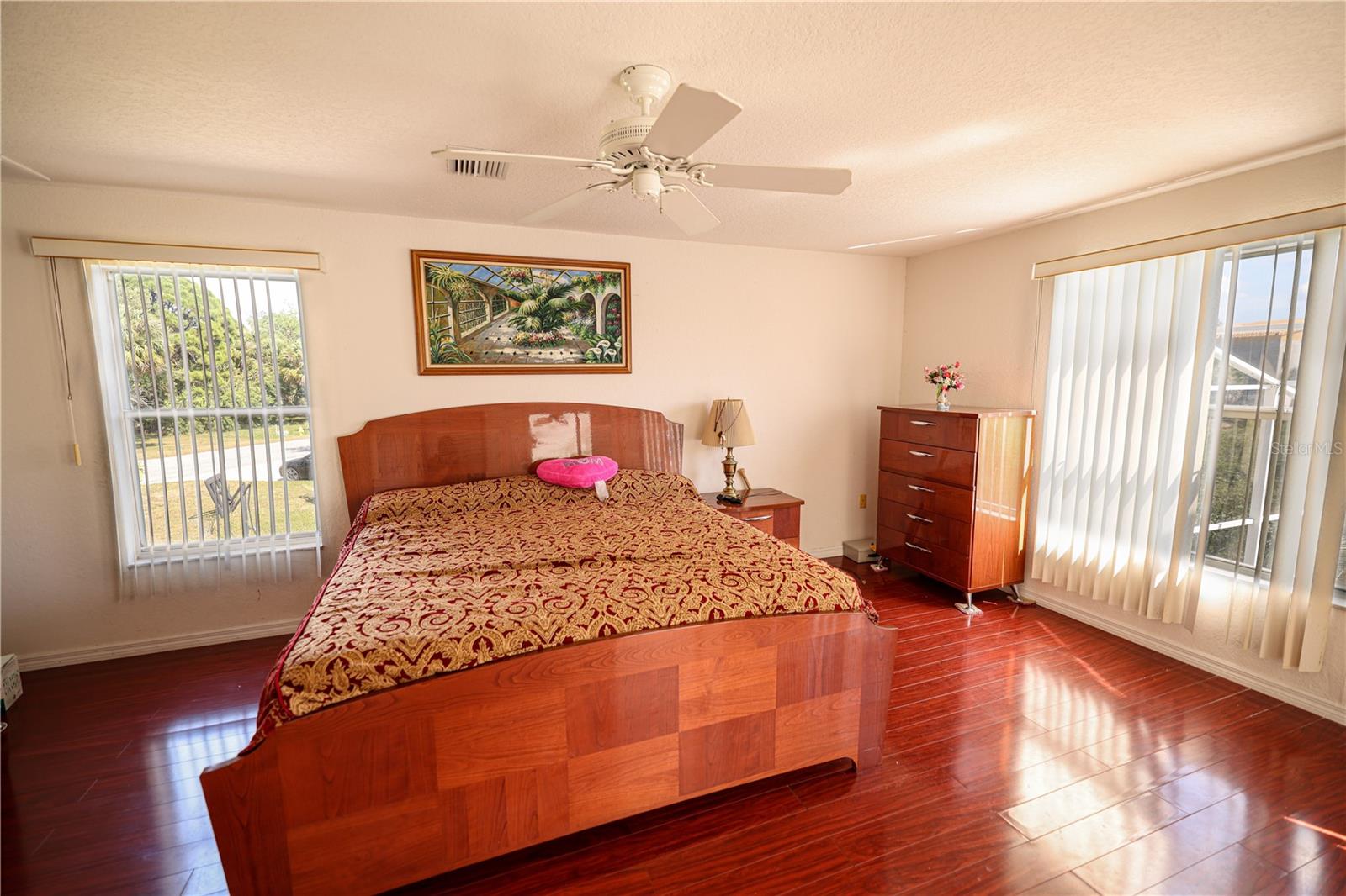 OYSTER BAYOU - Residential