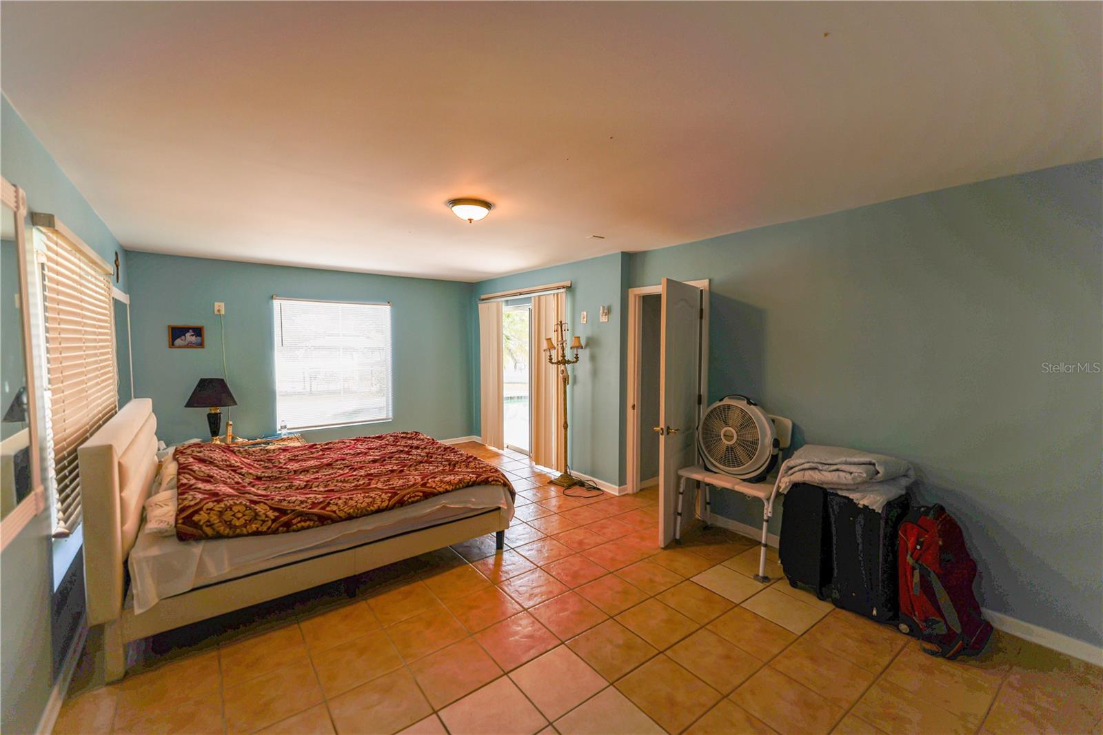 OYSTER BAYOU - Residential